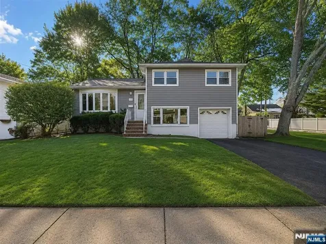 75 Cypress Road Dumont NJ 07628