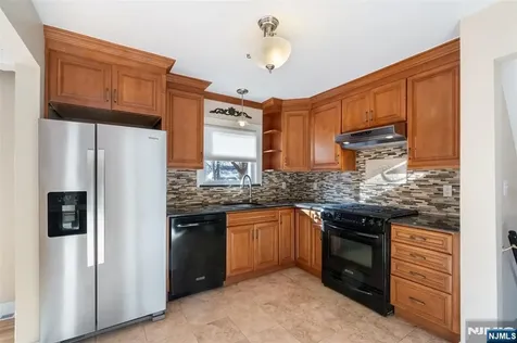 75 Cypress Road Dumont NJ 07628