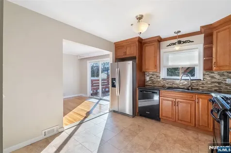 75 Cypress Road Dumont NJ 07628