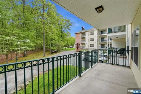 401 Dercole Norwood NJ 07648