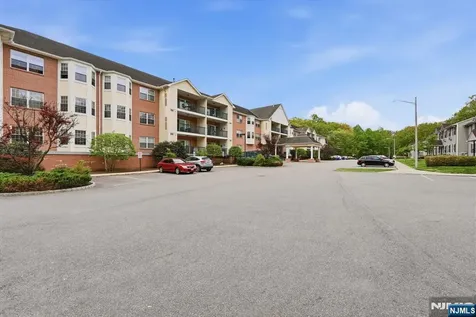 401 Dercole Norwood NJ 07648