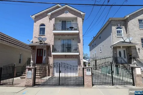 15 Garibaldi Avenue Newark NJ 07114