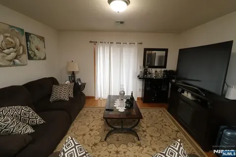15 Garibaldi Avenue Newark NJ 07114