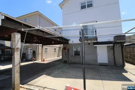15 Garibaldi Avenue Newark NJ 07114