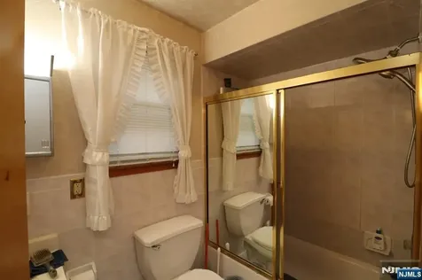 15 Garibaldi Avenue Newark NJ 07114