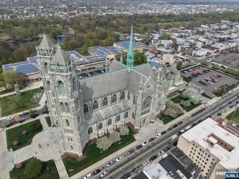 116 Park Avenue Newark NJ 07104