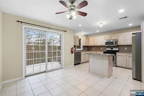 12 Liberty Court Secaucus NJ 07094