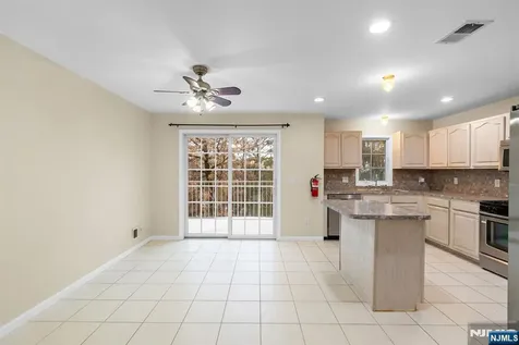 12 Liberty Court Secaucus NJ 07094