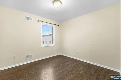12 Liberty Court Secaucus NJ 07094