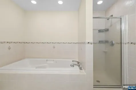 12 Liberty Court Secaucus NJ 07094