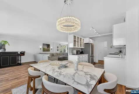 926 Bloomfield Avenue Glen Ridge NJ 07028