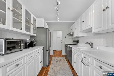 926 Bloomfield Avenue Glen Ridge NJ 07028