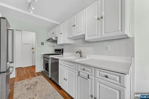 926 Bloomfield Avenue Glen Ridge NJ 07028