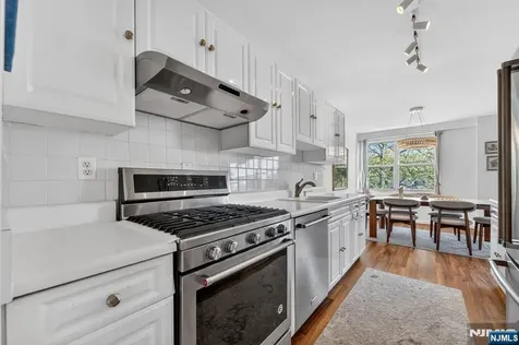926 Bloomfield Avenue Glen Ridge NJ 07028