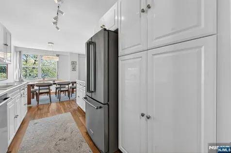 926 Bloomfield Avenue Glen Ridge NJ 07028