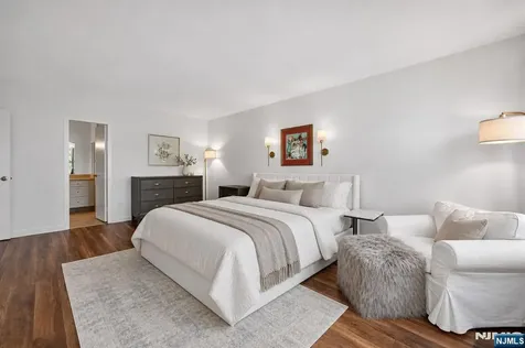 926 Bloomfield Avenue Glen Ridge NJ 07028