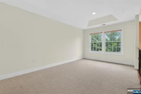 33 Windsor Lane Ramsey NJ 07446