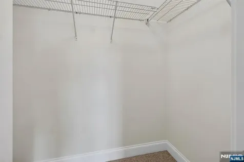33 Windsor Lane Ramsey NJ 07446