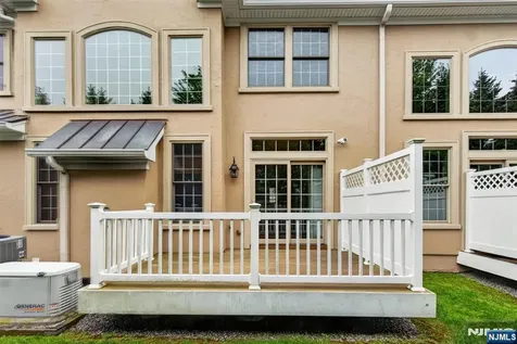 33 Windsor Lane Ramsey NJ 07446