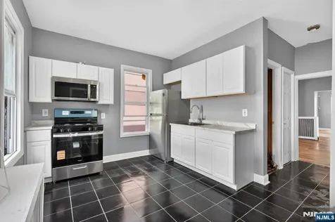 127 Lyons Avenue Newark NJ 07112