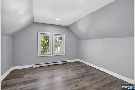127 Lyons Avenue Newark NJ 07112