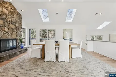 11 Carlough Road Upper Saddle River NJ 07458