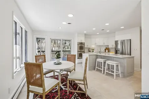 11 Carlough Road Upper Saddle River NJ 07458
