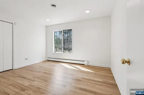 11 Carlough Road Upper Saddle River NJ 07458
