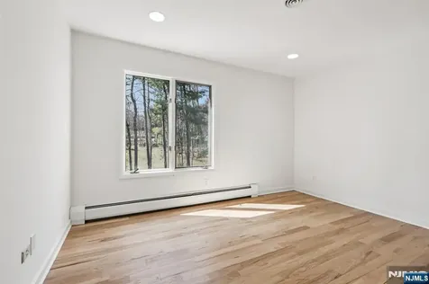 11 Carlough Road Upper Saddle River NJ 07458