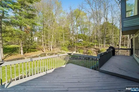 11 Carlough Road Upper Saddle River NJ 07458