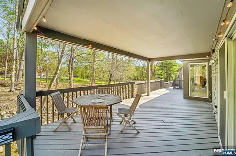 11 Carlough Road Upper Saddle River NJ 07458