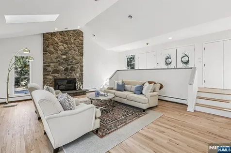 11 Carlough Road Upper Saddle River NJ 07458