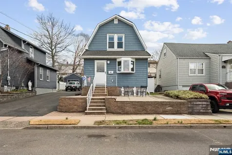 520 Prospect Place Lyndhurst NJ 07071