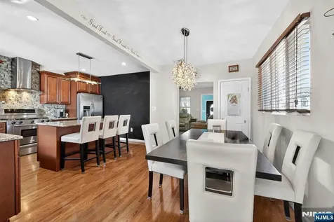 520 Prospect Place Lyndhurst NJ 07071