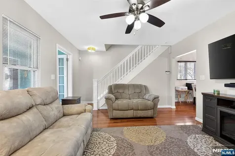 520 Prospect Place Lyndhurst NJ 07071
