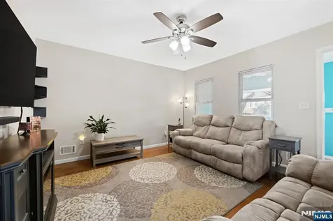 520 Prospect Place Lyndhurst NJ 07071