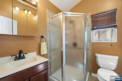 520 Prospect Place Lyndhurst NJ 07071