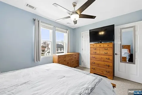 520 Prospect Place Lyndhurst NJ 07071