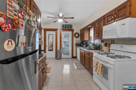 179 Dewey Avenue Totowa NJ 07512