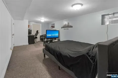 179 Dewey Avenue Totowa NJ 07512