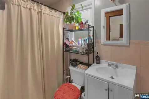 179 Dewey Avenue Totowa NJ 07512
