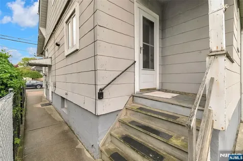 179 Dewey Avenue Totowa NJ 07512