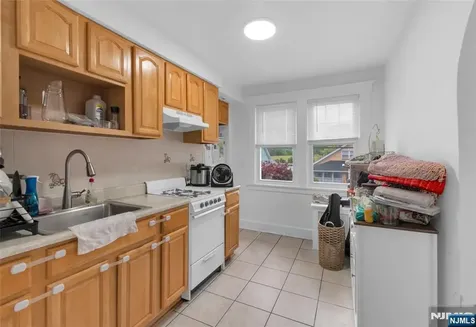 179 Dewey Avenue Totowa NJ 07512