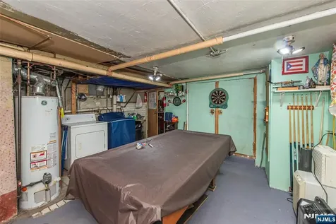 81 6th Avenue Clifton NJ 07011