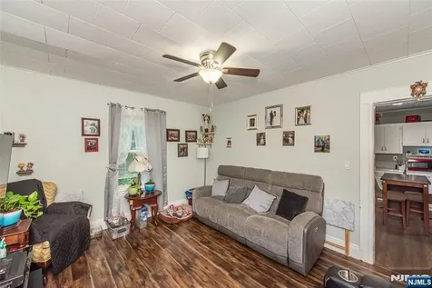 81 6th Avenue Clifton NJ 07011