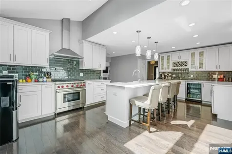 248 Wayfair Circle Franklin Lakes NJ 07417