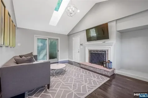 248 Wayfair Circle Franklin Lakes NJ 07417