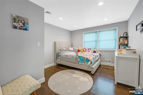 248 Wayfair Circle Franklin Lakes NJ 07417