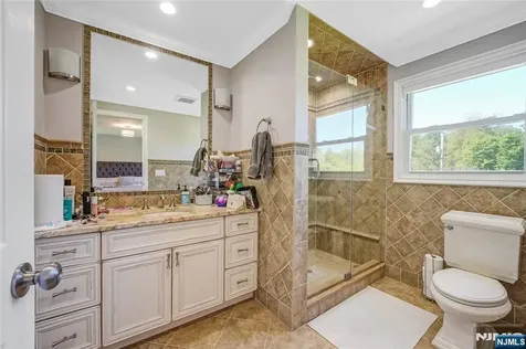248 Wayfair Circle Franklin Lakes NJ 07417