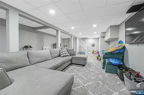 248 Wayfair Circle Franklin Lakes NJ 07417
